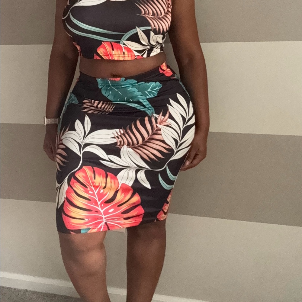 SHEIN Black and Red Tropical Skirt Set